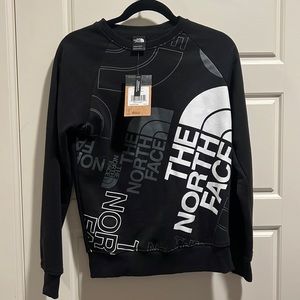 Women’s NWT The North Face sweatshirt